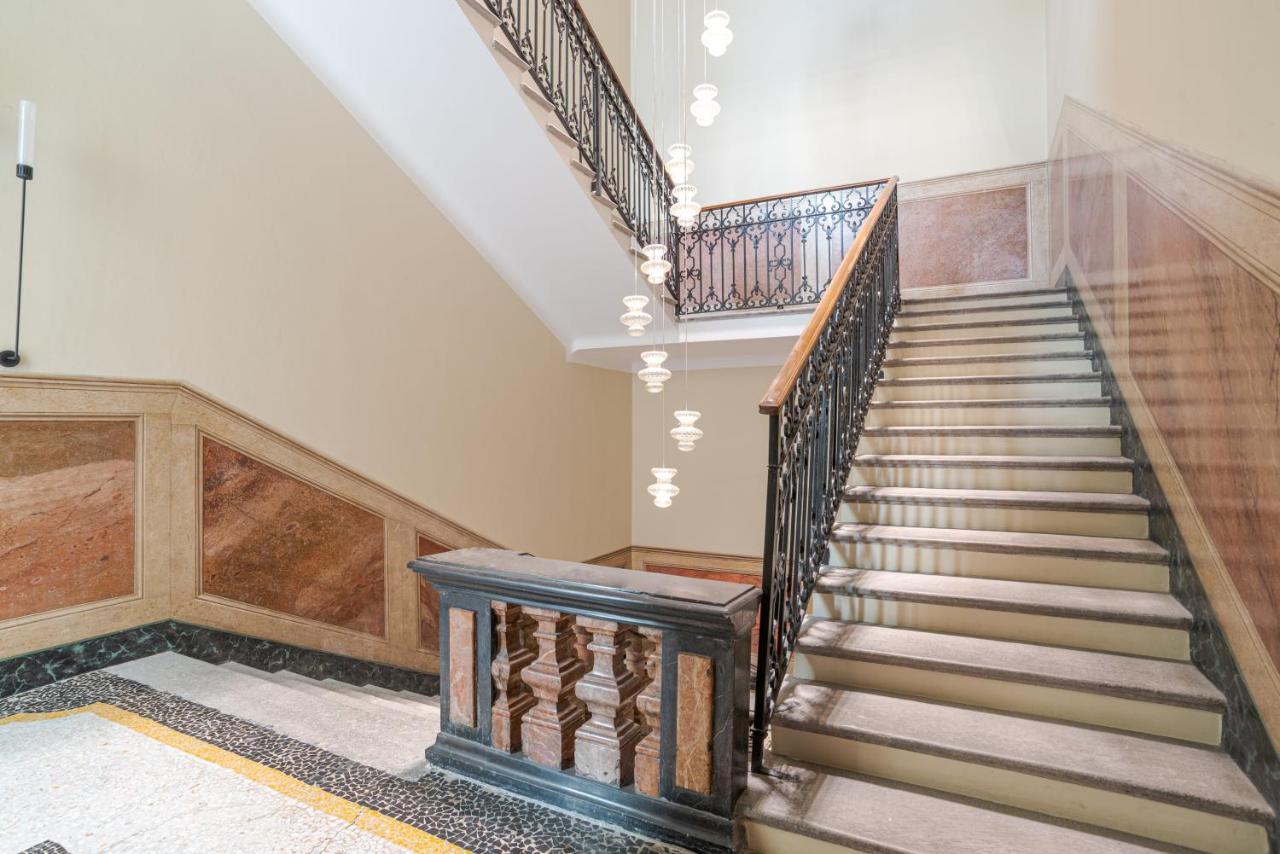Suite Funicolare - By Myhomeincomo Exterior foto